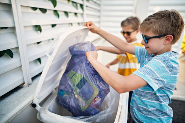 Best Dumpster Rental Services  in Le Claire, IA