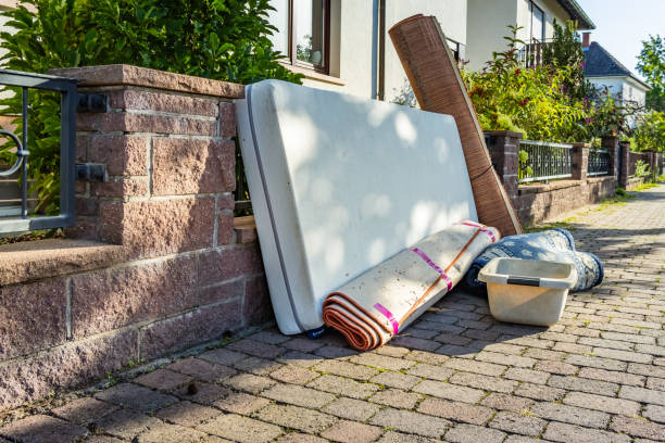 Best Appliance Removal Near Me  in Le Claire, IA