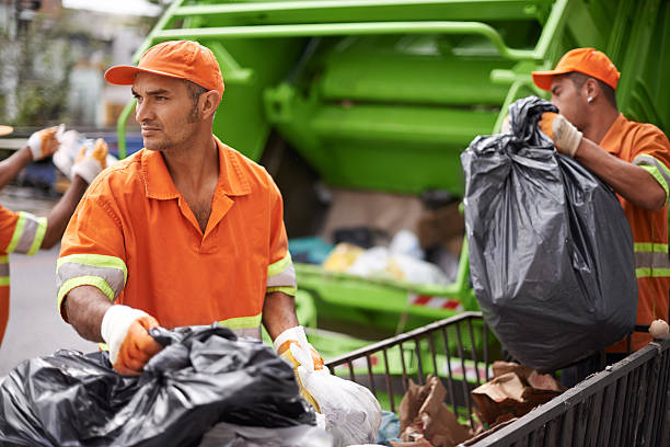 Best Attic Cleanout Services  in Le Claire, IA